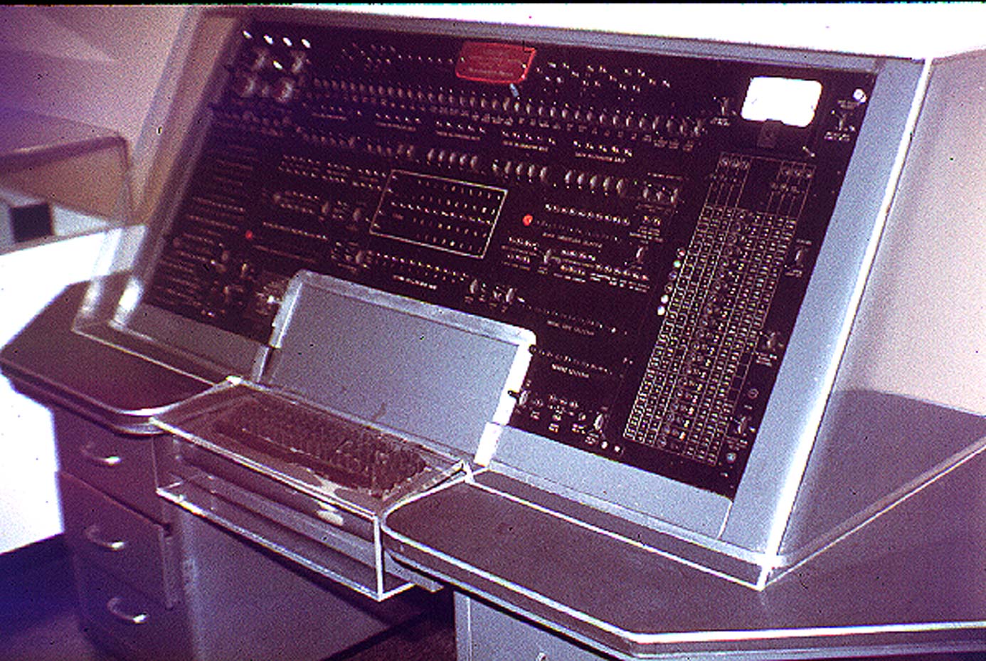 1 Поколение ЭВМ UNIVAC