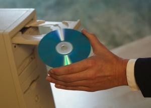 Дисковод компакт-дисков cd-rom